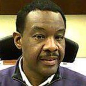 Meet your Posher, Dennis